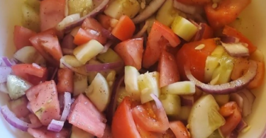 buzzsitemr-TOMATO-CUCUMBER-SALAD.