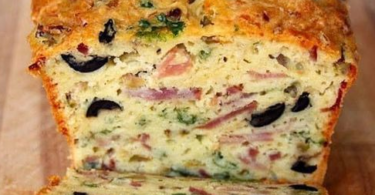 bueesitemr-Olive-Bacon-and-cheese-Bread.